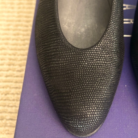 Stuart Weitzman ‘Chicpump’ - Picture 2 of 9